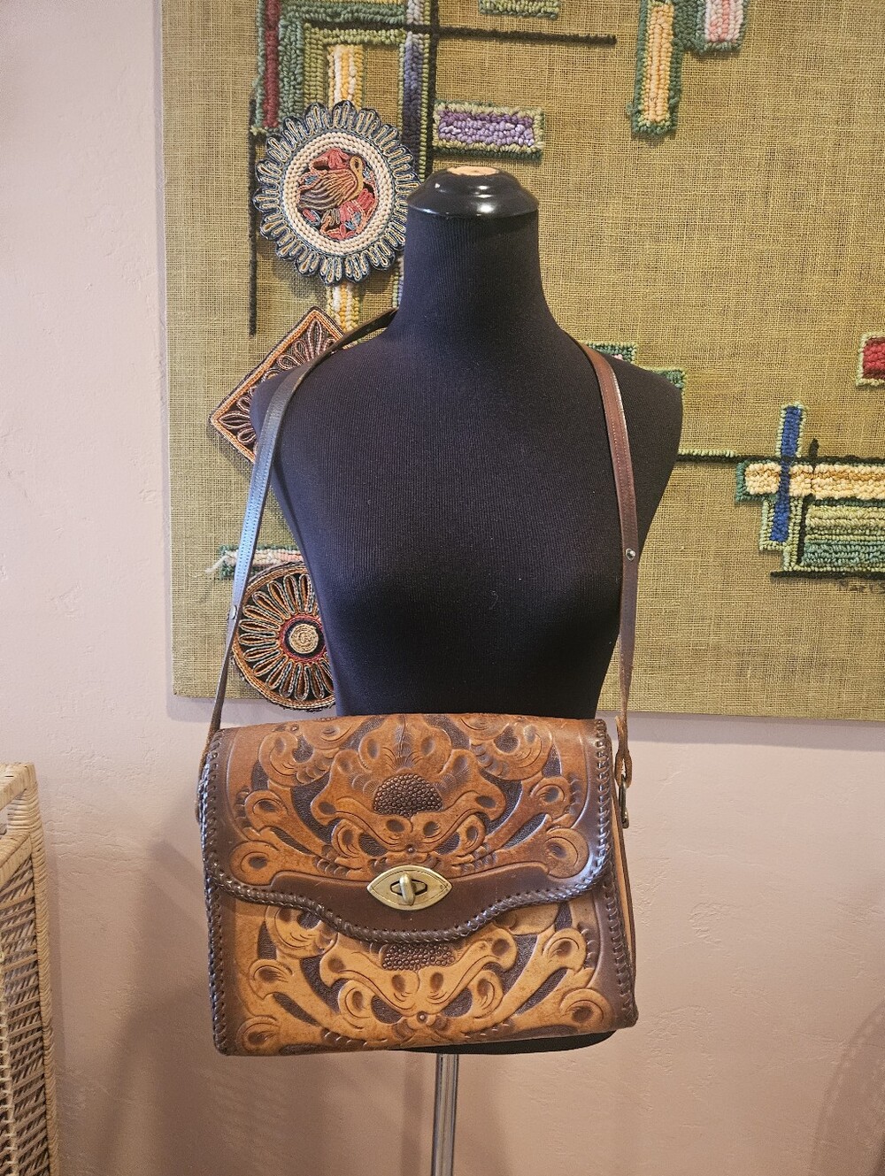 Vintage Tooled Leather Floral Designed Bag/Purse